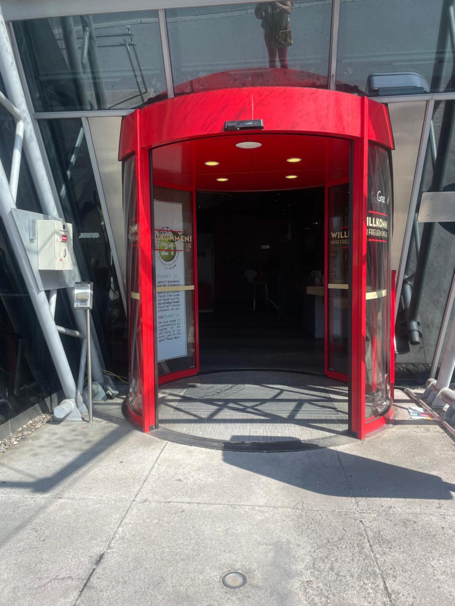 Best In Hosting Graz - Self Check In Hotel Екстериор снимка